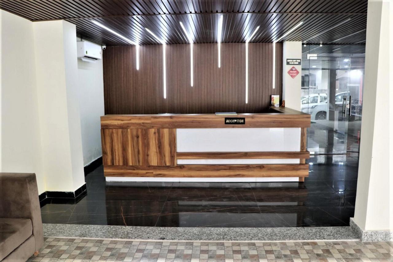 Hotel Blue Pine Haridwār Eksteriør billede