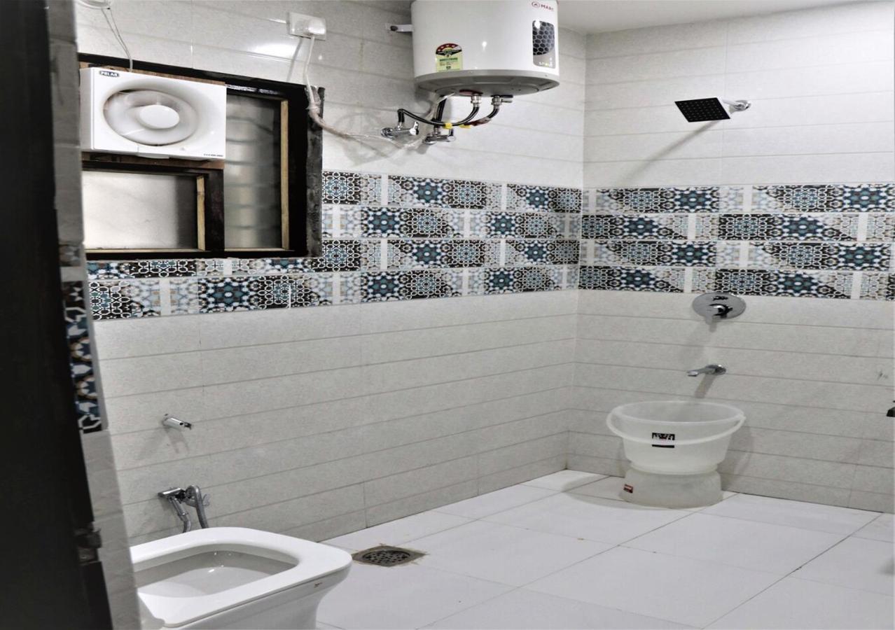 Hotel Blue Pine Haridwār Eksteriør billede