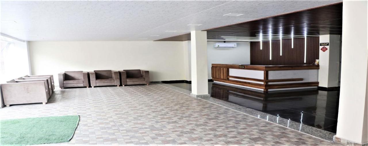 Hotel Blue Pine Haridwār Eksteriør billede