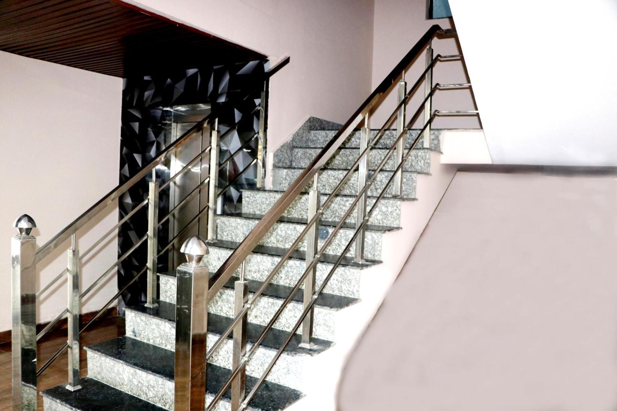 Hotel Blue Pine Haridwār Eksteriør billede